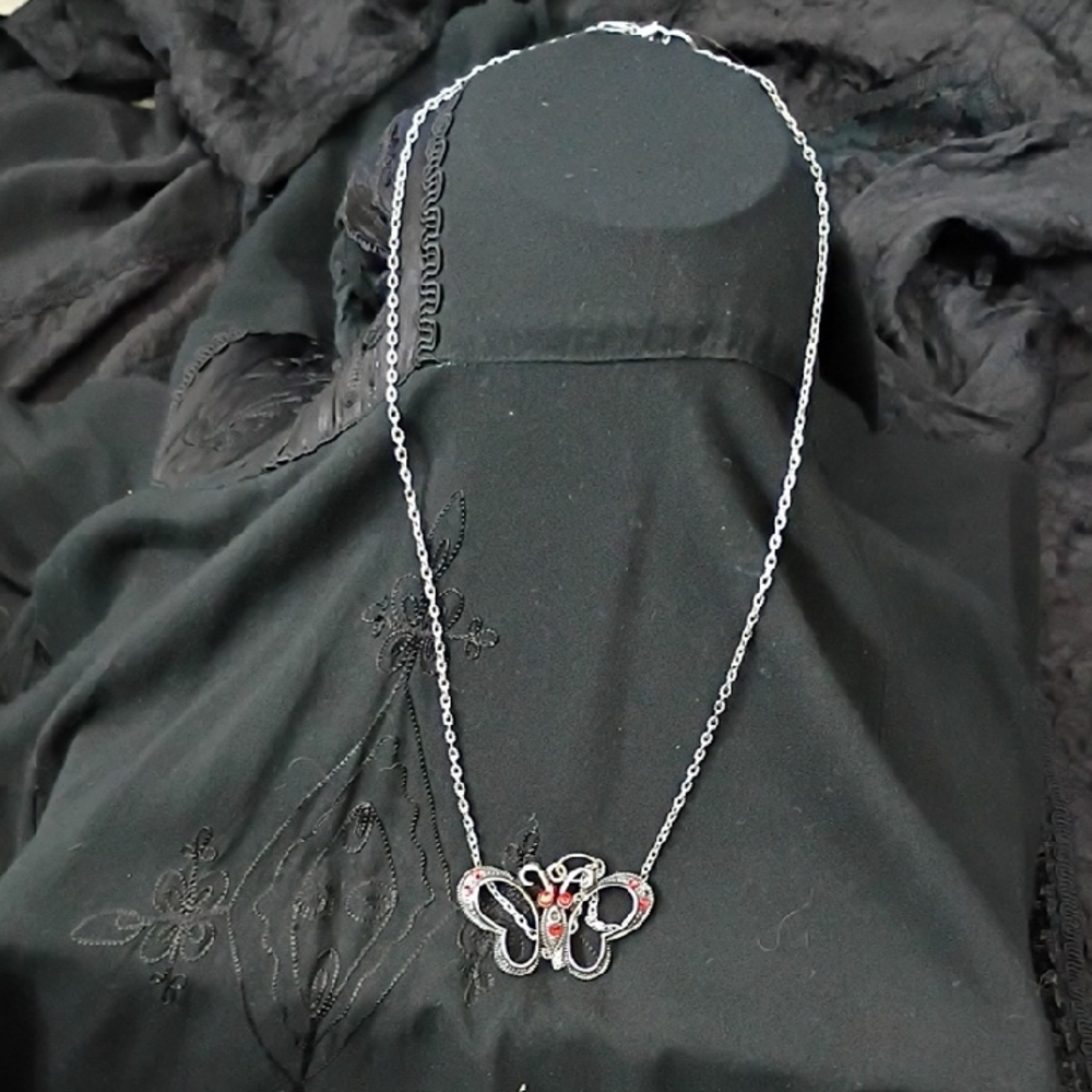 Chic Silver Butterfly Necklace with Red Accents
